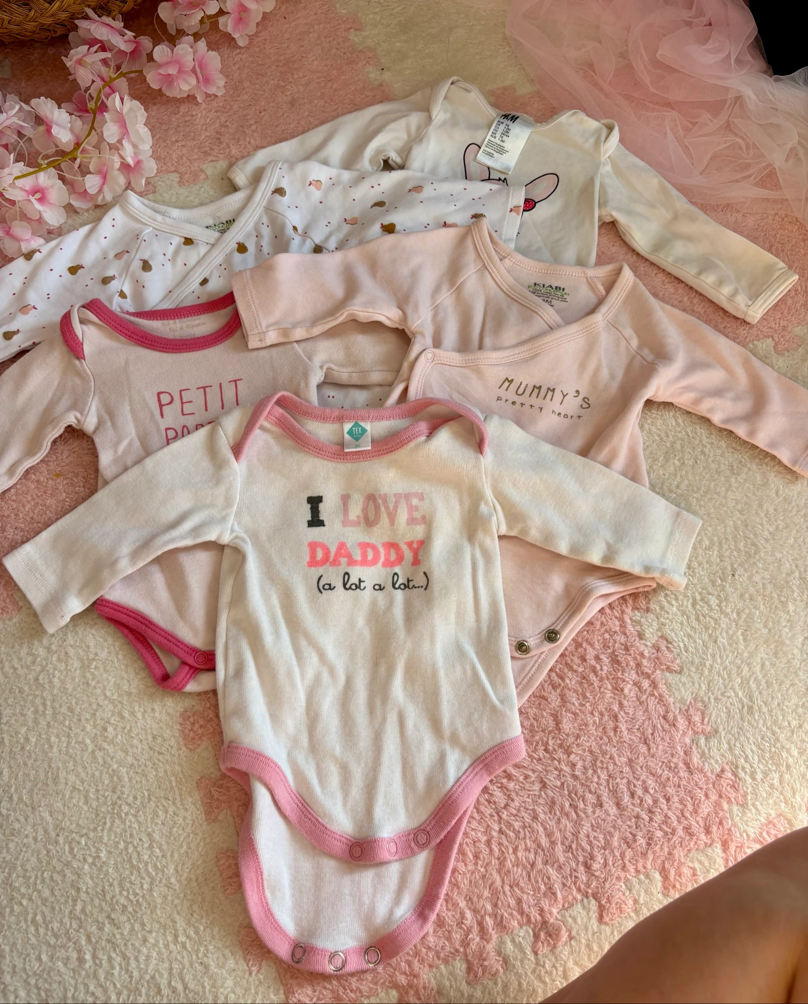 Lot de 5 bodies bébé fille 3 mois – Kiabi, H&M & Tex 